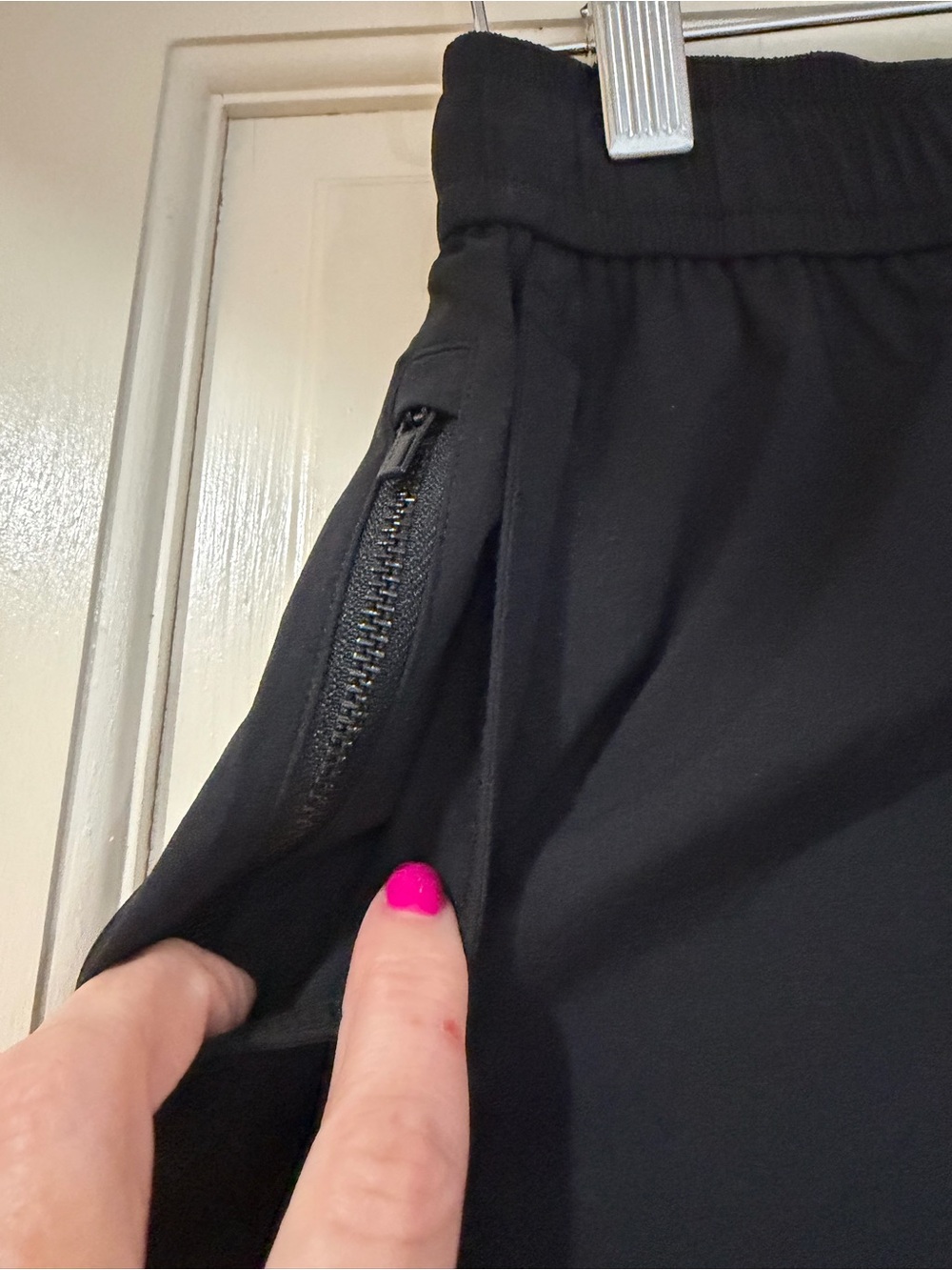 Athleta Highland Utility Shorts Black Size Small NWT! - Picture 5 of 7